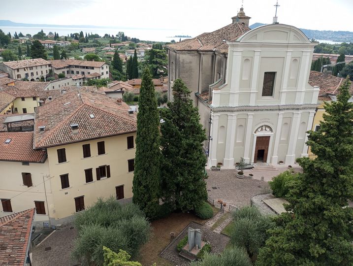 temp_2024 - Facciata restaurata con vista dal campanile.jpg